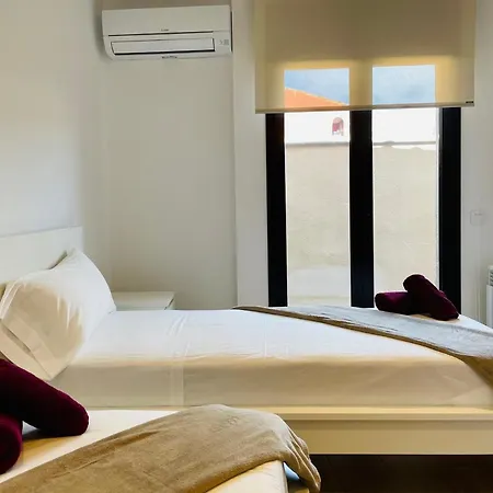 Deluxe 2 By Costabravaway Apartment