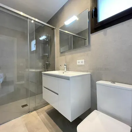 Apartment Deluxe 2 By Costabravaway *